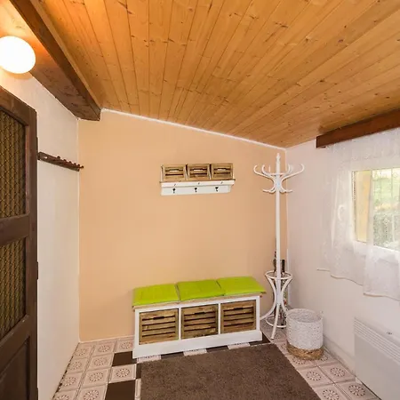 Hansenka 山林小屋