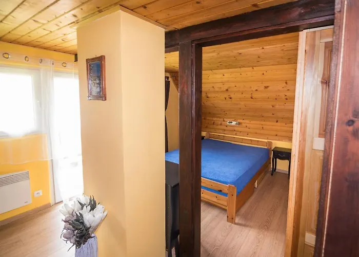 Lodge Hansenka *